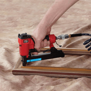 Engrapadora Neumática PT50 con Capacidad 1/4 A 9/16 2.6CFM - 90PSI. ARROW FASTENERS - Imagen 3